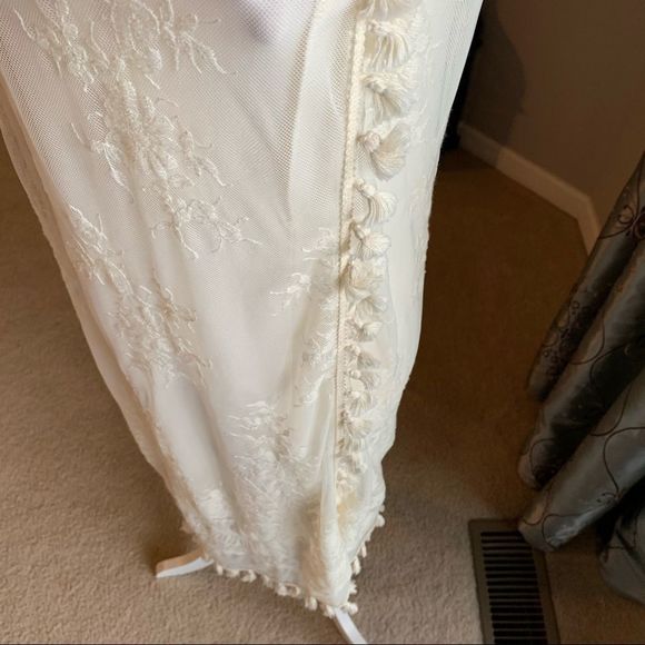 NWT Chelsea & Violet Natural Color Lace Tassel - Picture 8 of 16